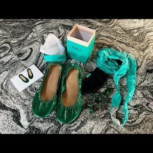 TIEKS Emerald Green Patent Flats by Gavrieli with Box, Flower, Card & Bag